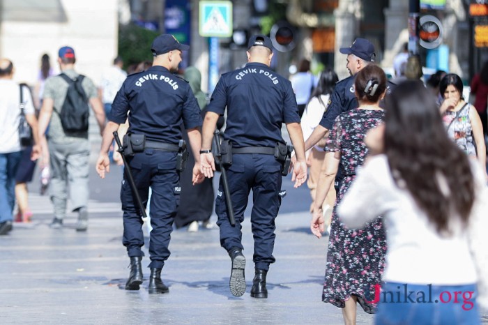 Peşə bayramında xidmətdə olan polislər - FOTOLAR